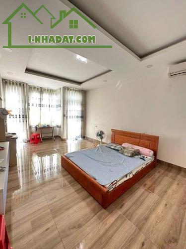 CHÍNH CHỦ CẦN BÁN NHÀ 5 TẦNG - MẶT TIỀN KINH DOANH SẦM UẤT P. CHỢ LONG BÌNH TÂN- TP. BIÊN - 2