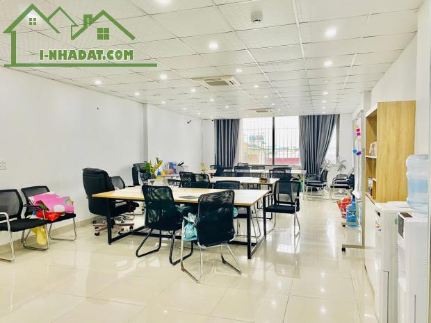 ❤️CHO THUÊ Sàn Văn Phòng Dịch Vọng Hậu, DT 210m, MT 7m, Thông sàn, có thang máy - 2
