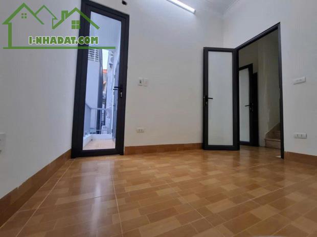 BÁN NHÀ BÙI XƯƠNG TRẠCH THANH XUÂN - NHÀ DÂN XÂY CHẮC CHẮN - DT 30M2 GIÁ HƠN 5 TỶ