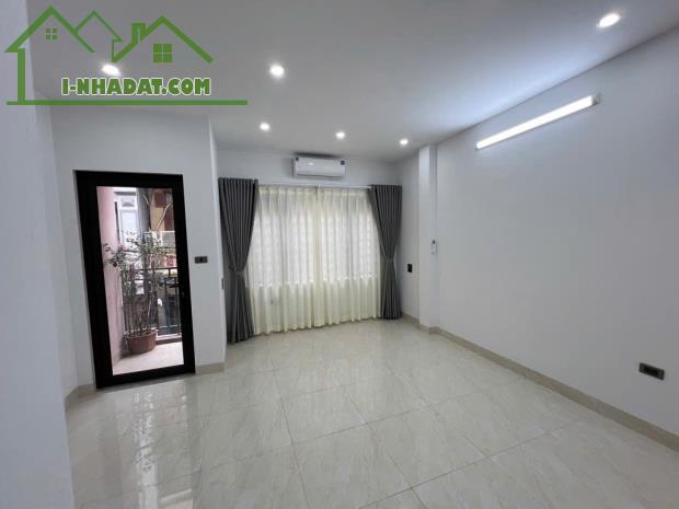 BÁN NHÀ BÙI XƯƠNG TRẠCH THANH XUÂN - NHÀ DÂN XÂY CHẮC CHẮN - DT 30M2 GIÁ HƠN 5 TỶ - 1