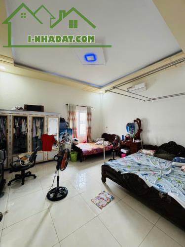 Bình Tân, Mặt tiền KD, Nhà đẹp 3 tầng, 100m2, ngang 5m, giá rẻ. - 3
