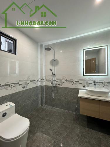 🏡 Nhà mới Nguyễn Văn Cừ, Long Biên, 37m2 x 5 tầng, Dân xây, Ô tô, Lô góc, Ở ngay, 6 tỷ 2 - 6