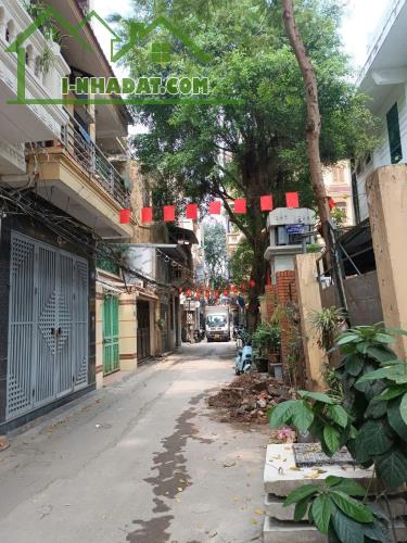 Giá rẻ nhất khu vực An Dương - Nhà dân xây tâm huyết - 10m ra ô tô - 4