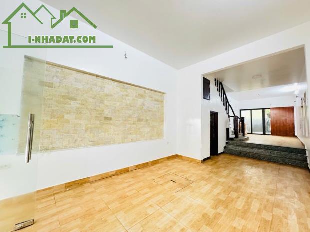 🏆 PHÂN LÔ QUÂN ĐỘI - VIEW BẢO TÀNG - GARA - Ô TÔ TRÁNH - 60M² - CẦU GIẤY - CHỈ 18 TỶ 🏆