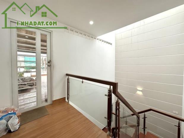 **Bán nhà mặt tiền Trần Mai Ninh ** p12 -Tân Bình - 167 m2 - 17,5 tỷ - 2