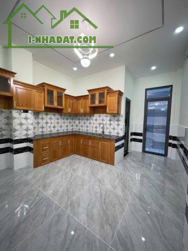 Nhà mới rất đẹp 1 trệt 2 lầu 4mx15m đường 5m tân thới hiệp 14 ngay metro - 3