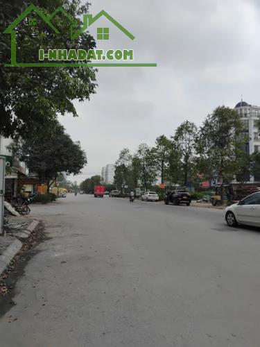 Bán đất KIM CƯƠNG TẶNG NHÀ, đường Cầu Diễn, 99m2, MT hơn 5m, chỉ 1.8 tỷ - 1