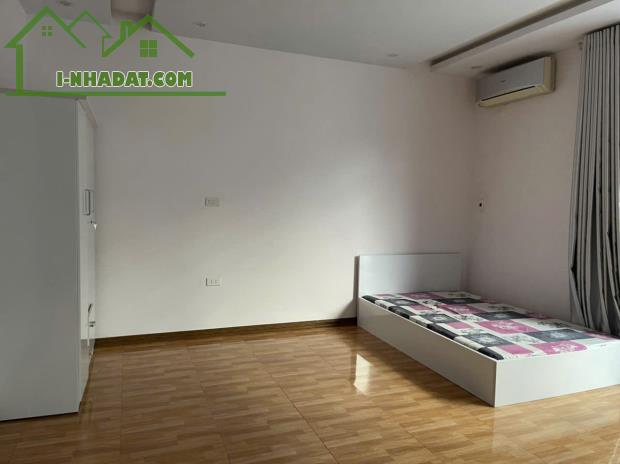 Bán nhà Tô Vũ - 193 Văn Cao, 61m 4 tầng, ngõ ô.tô, giá  4.35 tỉ - 3