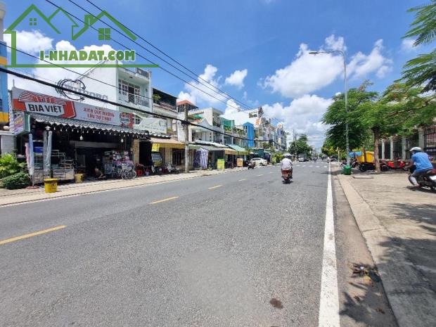 Mặt tiền KD 300m2 cạnh khu Tên Lửa-AEON Mall. Diện tích khủng chỉ 16Tỷ