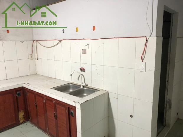 Bán đất tặng nhà C4 đường VŨNG THÙNG 1 , đối diện Chung cư 100m2 giá 4ty6 có bớt - 1