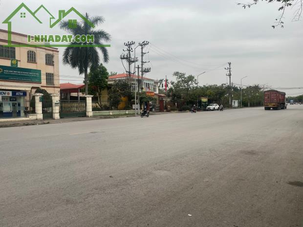 Bán lô đất  mặt đường Hùng Vương, Quán Toan, giá chỉ 4,x tỷ  LH 0979087664 - 1