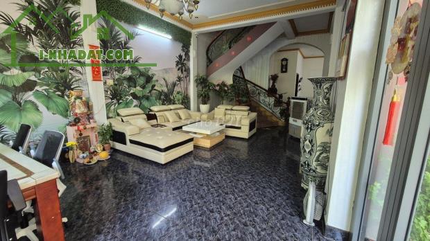 Bán Biêt Thự Bùi Đình Túy 160m2 Gara Xe Hơi 3 Tầng 5PN Giảm Mạnh 5 Tỷ Còn 18,5 Tỷ - 2