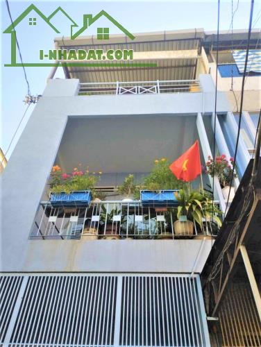 10 TỶ HƠN - NHÀ Ở AN CƯ QUẬN 5 - HẺM XE HƠI NGUYỄN TRÃI - DT 55M2 3 LẦU - 4PN ĐẸP