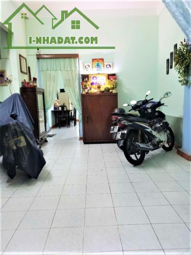 10 TỶ HƠN - NHÀ Ở AN CƯ QUẬN 5 - HẺM XE HƠI NGUYỄN TRÃI - DT 55M2 3 LẦU - 4PN ĐẸP - 1