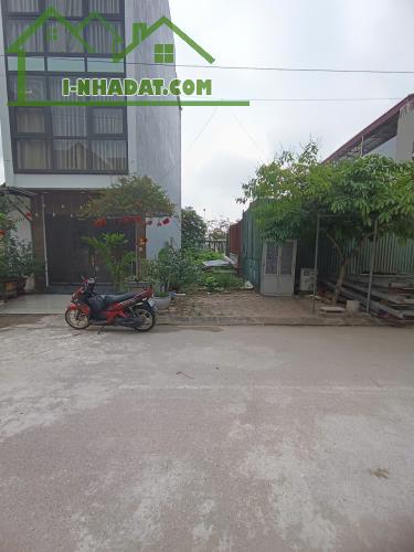 Bán đất Phân Lô 46m2 Ô Tô Tránh Vỉa Hè Rộng Sổ Đẹp Kinh Doanh Đỉnh Giá Bất Ngờ Tại Khu - 2