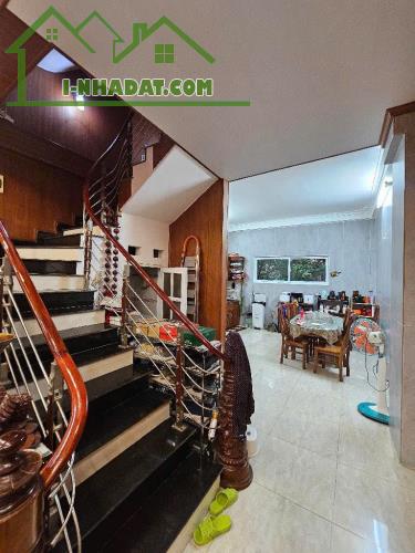 Bán nhà Phúc Lợi, Long Biên, nhà đẹp dân xây 68m2 chỉ 8 tỷ hơn - 1