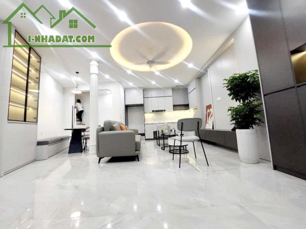 Nhà đẹp Mỹ Đình 50m2*5T, mt 4.5m kinh doanh, gần ô tô, 2 thoáng, nở hậu 8.6 tỷ - 1
