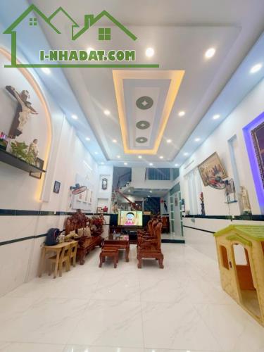 Kế bên Aeon Tân Phú- Tân Kỳ Tân Quý- DT 100m2 (55x20m)- Hẻm xe hơi đỗ cửa