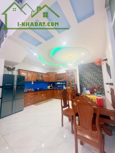 Kế bên Aeon Tân Phú- Tân Kỳ Tân Quý- DT 100m2 (55x20m)- Hẻm xe hơi đỗ cửa - 1