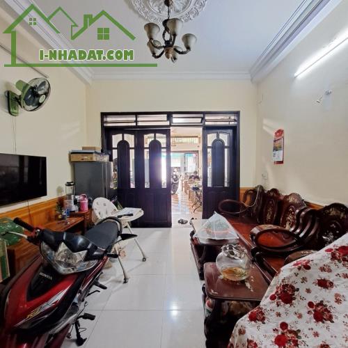 MẶT TIỀN KINH DOANH ĐỈNH – GIAO QUỐC LỘ 13 – 100M² – 4 TẦNG – GIÁ GIẢM SỐC CÒN 10.5 TỶ