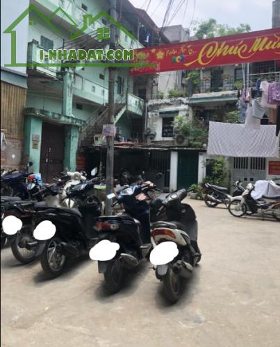 Nhỉnh 1,2 tỷ, 40 m2, tập thể tầng 1, gần ĐH Thương Mại, Hồ Tùng Mậu, Mai Dịch, Cầu Giấy - 1