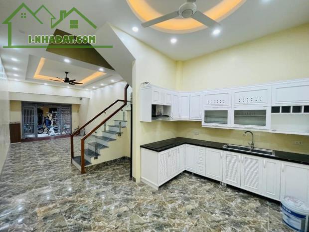 BÁN GẤP NHÀ LÊ TRỌNG TẤN, THANH XUÂN, PHÂN LÔ Ô TÔ TRÁNH, ÔTÔ VÀO NHÀ, DT 64M2 GIÁ 20.2 TỶ