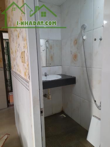 Cần bán chung cư 312 Lạc Long Quân Quận 11 - Sổ hồng rồi giá 2,8 tỷ - 1