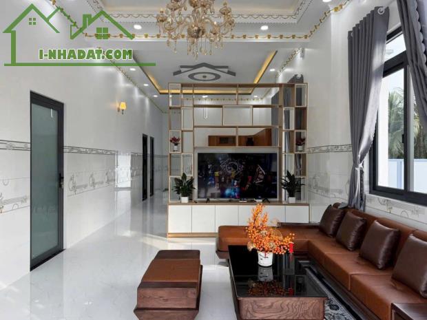Nhà mái thái, sân vườn 3PN đường ô tô tặng full nội thất hỗ trợ ngân hàng - 1