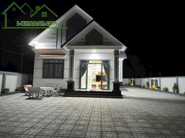 Nhà mái thái, sân vườn 3PN đường ô tô tặng full nội thất hỗ trợ ngân hàng - 4