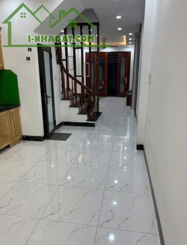 Cho thuê nhà nguyên căn ở gia đình ngõ Gốc Đề, 4 tầng x 60m2, 4 ngủ, 15 Triệu - 1