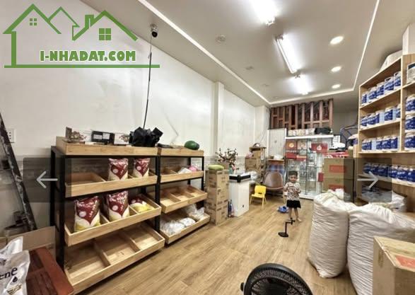 Nhà Mặt Tiền Đường Nguyễn Đình Chiểu Quận Phú Nhuận Phường 3.