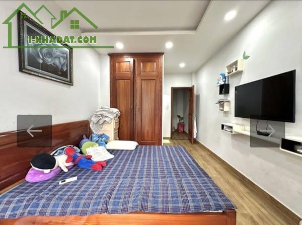 Nhà Mặt Tiền Đường Nguyễn Đình Chiểu Quận Phú Nhuận Phường 3. - 1