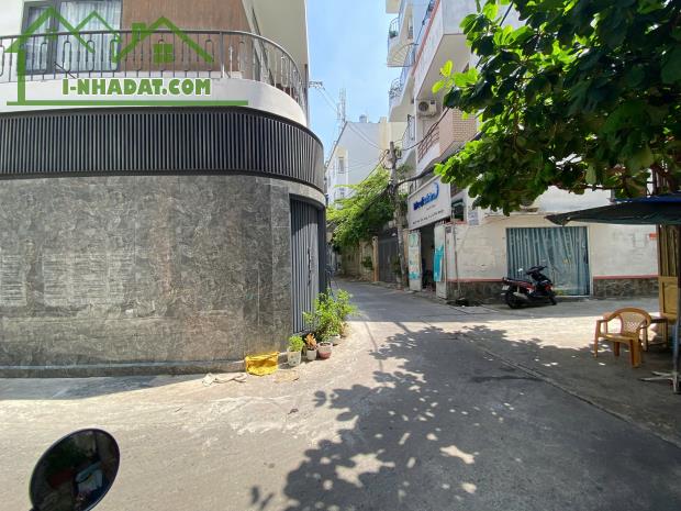 BÁN NHÀ KHU VIP PHAN XÍCH LONG- LÔ GÓC- NHÀ MỚI ĐẸP- PHONG CÁCH HIỆN ĐẠI