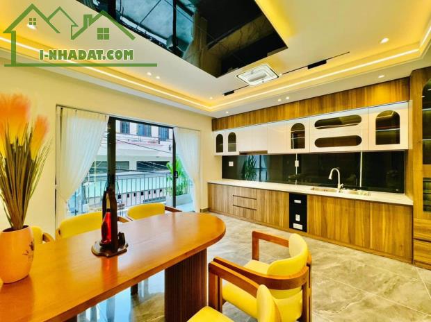 Bán nhà phố Hoàng Quốc Việt ô tô tránh nhau, 60m2 6 tầng giá 24ty kinh doanh đỉnh - 2