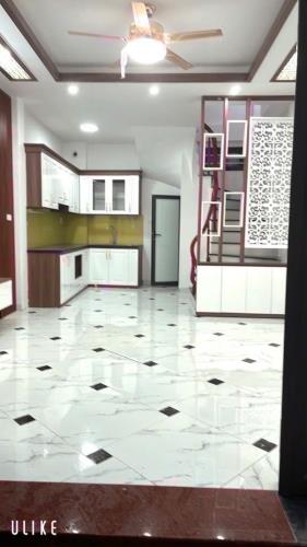 nhà 5 tầng - 5 m ra ô tô tránh - đép nhất đức giang  - vị trí cực đẹp