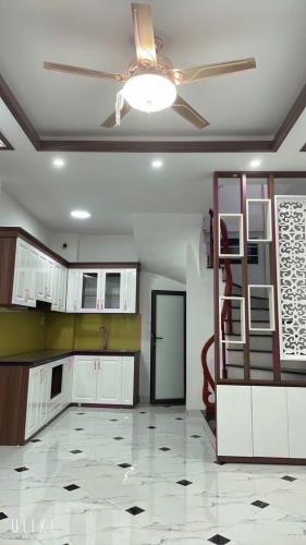 nhà 5 tầng - 5 m ra ô tô tránh - đép nhất đức giang  - vị trí cực đẹp - 3