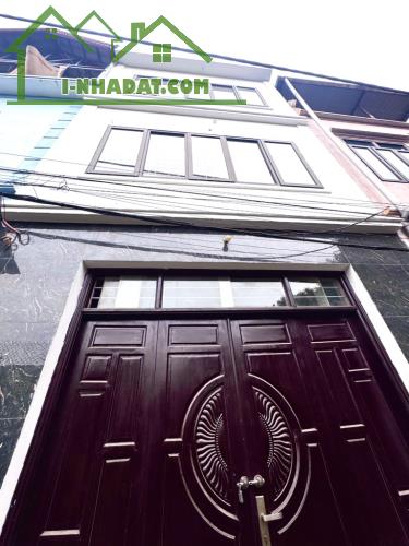 Bán nhà Đẹp thoáng sáng tổ 15 Yên Nghĩa Hà Đông , ngõ thông thoáng 52m2 mặt tiền 4.5m giá - 3