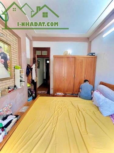 NHÀ VŨ TRỌNG PHỤNG - HAI MẶT NGÕ Diện tích 33m2 5 tầng mặt tiền 3.4m Giá 9 tỷ