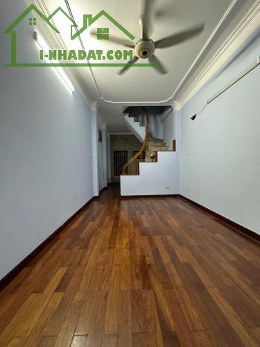 SIÊU PHẨM - OTO  7 CHỖ Đỗ CỬA-VF5 vào nhà - 15M RA PHỐ OTO TRÁNH - NGÕ THÔNG -NHÀ DÂN XÂY - 1