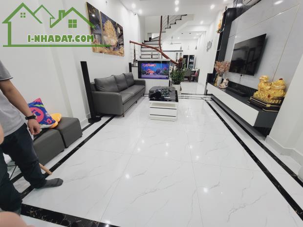 BÁN NHÀ PHỐ VĨNH HƯNG – 50M², 5 TẦNG, 7 PHÒNG NGỦ – GIÁ 8.5 TỶ