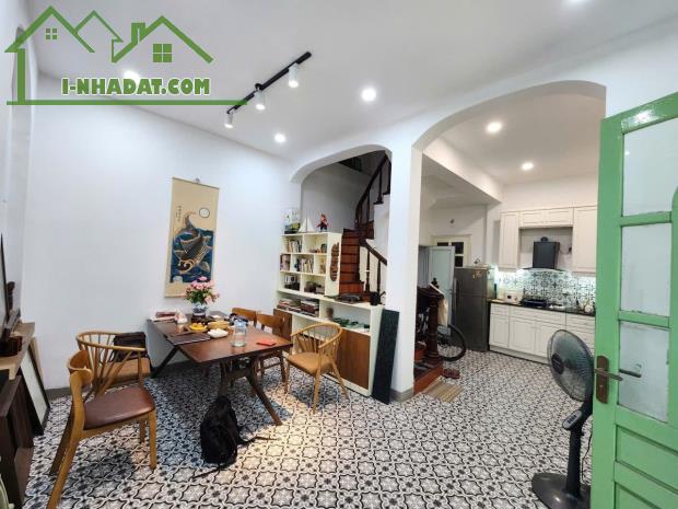 BÁN NHÀ PHỐ VIP TRƯƠNG CÔNG GIAI - LÕI CẦU GIẤY - MẶT TIỀN KHỦNG 7M - GIÁ CHỈ 8 TỶ NHỈNH - 3