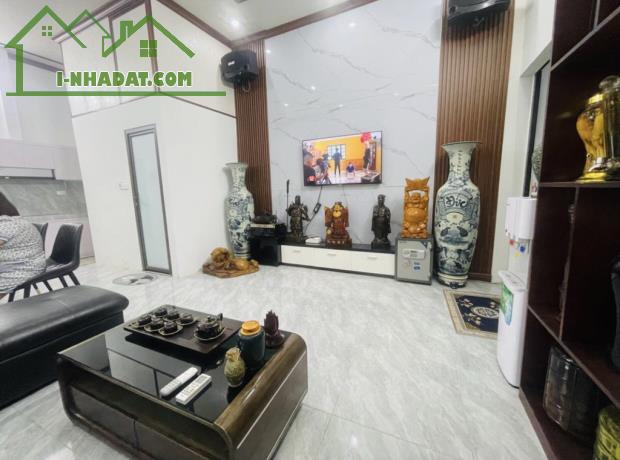 Siêu Hot! Bán Nhà Ngõ 116 Nguyễn Xiển, 59m², Mặt Tiền Đẹp - 2