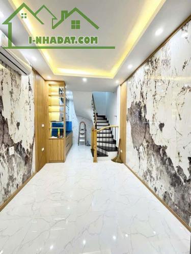 Cho thuê nhà ngõ 141 Giáp Nhị, 5 tầng x 23m2, 11 Triệu ô tô 50m2 - 1