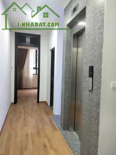 Bán nhà mặt phố 259 Hồ Tùng Mậu, Cầu Giấy, 68m2, Mt 5m, 5 tầng, thang máy, KD. - 2