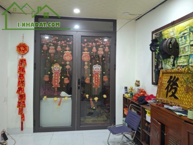 Cần Tiền Gấp Bán Nhà Sài Đồng, Long Biên, 1T, 48m2, giá 2,46 tỷ (cam kết chuẩn)
