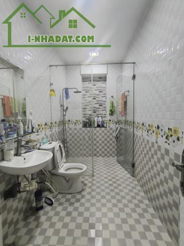 KHU VIP HUỲNH VĂN BÁNH, SÁT MẶT TIỀN 48M2, 4 TẦNG BTCT, 4PN KHÉP KÍN, NHỈNH 7 TỶ, - 3