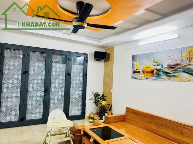 Nhà đẹp lô góc, ngõ thông ở Tân Khai - 2
