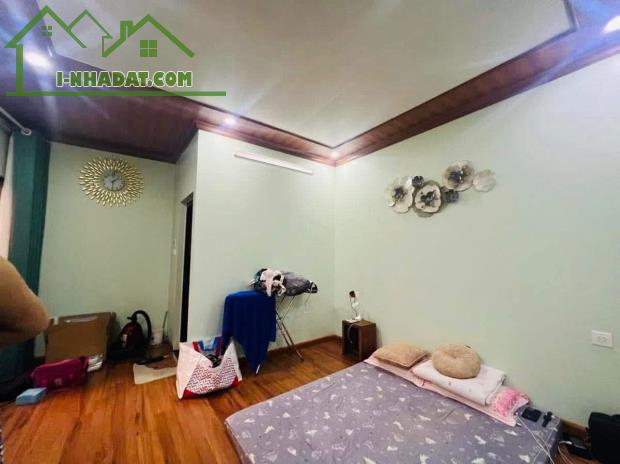 MẶT PHỐ NGUYỄN CHÍNH LÔ GÓC ÔTÔ TRÁNH KINH DOANH ĐỈNH GIÁ 15 TỶ MẶT TIỀN 5M - 4