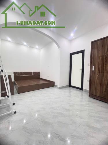 NHÀ ĐỘC LẬP CHỢ CỘT ĐÈN - LÊ CHÂN - 3