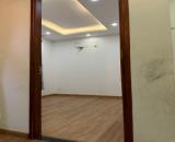 Chính chủ cần bán căn hộ 312 Lạc Long Quân, Quận 11, 70m2, 2PN, 2.835 tỷ, có sổ hồng.